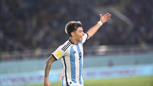 Bintang Argentina Agustin Roberto menegaskan timnya kalah terhormat dari Jerman di semifinal Piala Dunia U-17 2023, Selasa (28/11).